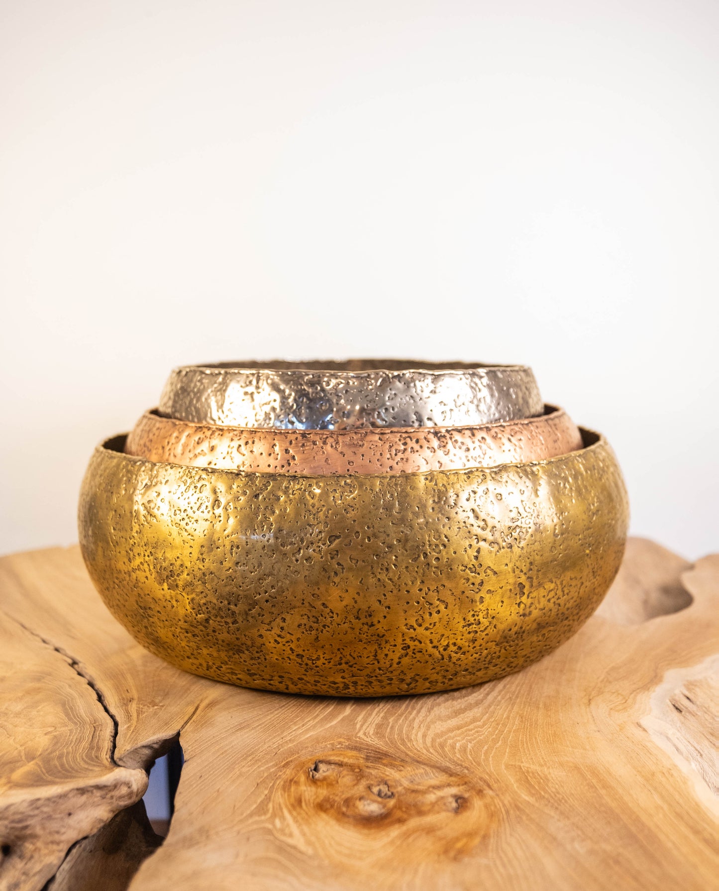 Big Sur Handcrafted Textured Nesting Bowls ( Set of 3 )