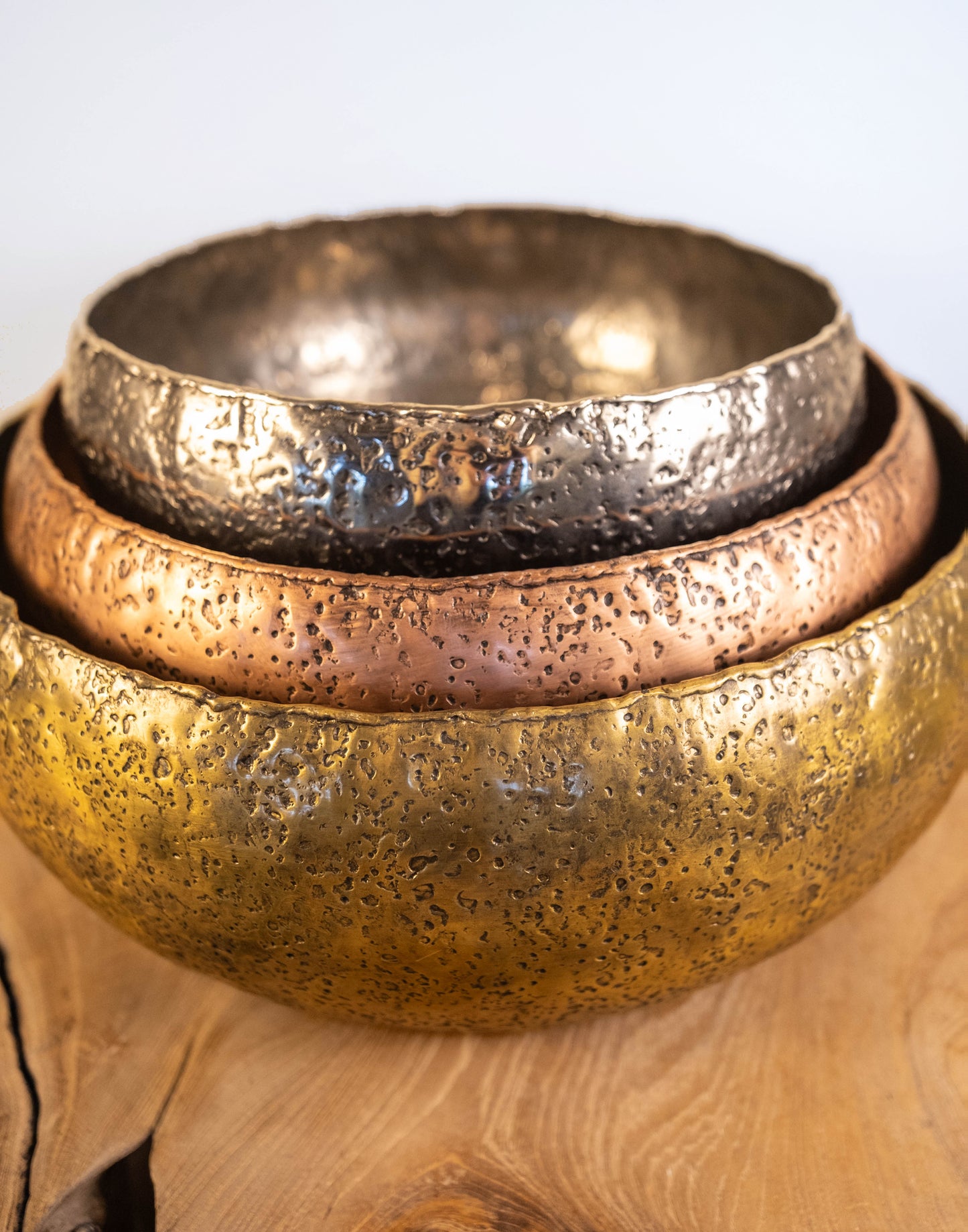 Big Sur Handcrafted Textured Nesting Bowls ( Set of 3 )