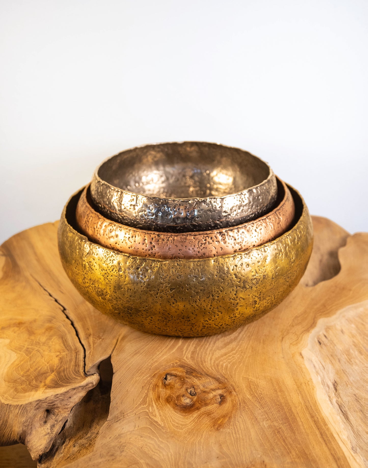 Big Sur Handcrafted Textured Nesting Bowls ( Set of 3 )