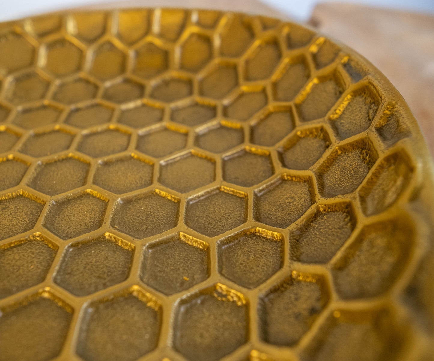 Sonoma Handcrafted Gold Honeycomb Oval Plate
